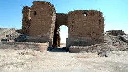 Das ehemalige Stadttor von Dur - oder Dura - Europos im heutigen Syrien.  / Gianfranco Gazzeti / GAR / Wikimedia (CC BY-SA.40)