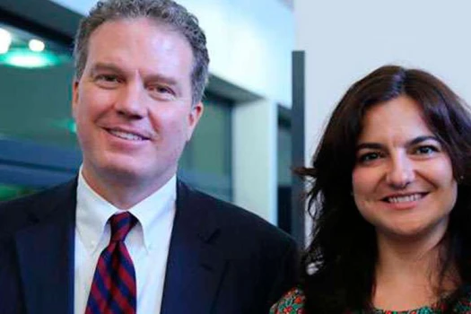 Greg Burke und Paloma Ovejero / Alexey Gotovskiy / CNA Deutsch 