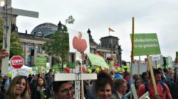 Marsch für das Leben: Teilnehmer vor dem Reichstag am 17. September 2017. / EWTN.TV / Rudolf Gehrig