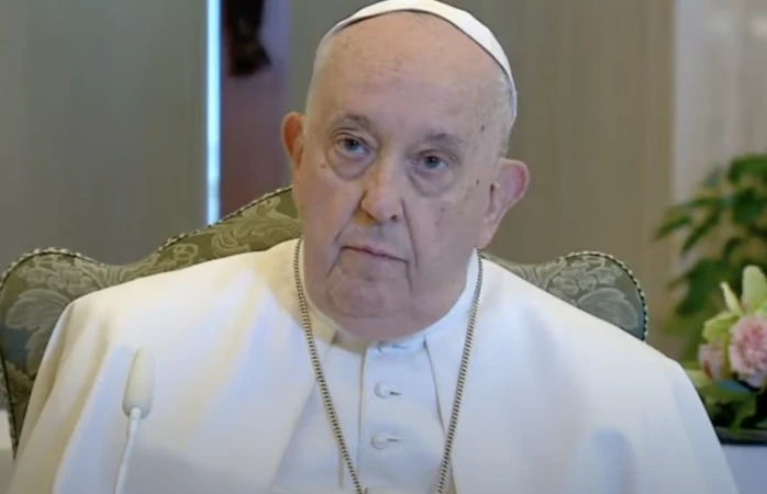 Papst Franziskus beim Gebet des Angelus am 26. November 2023.